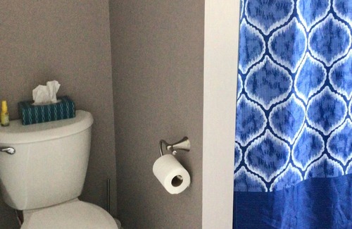 Regina Beach House | Regina Beach 2 Bdrm All Season Home - Pet Friendly