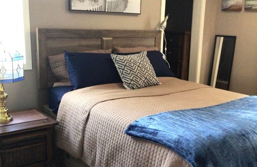 Regina Beach House | Regina Beach 2 Bdrm All Season Home - Pet Friendly