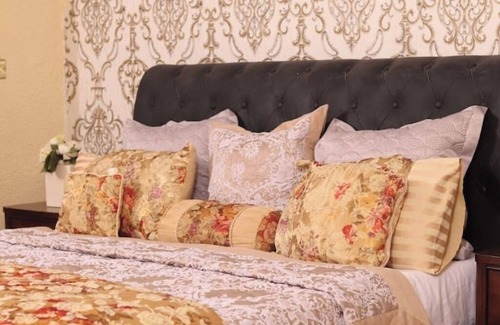 Victoria Falls Villa | Regina Francesca Villa. Heritage