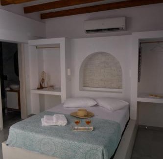 Mirties House | Regina2