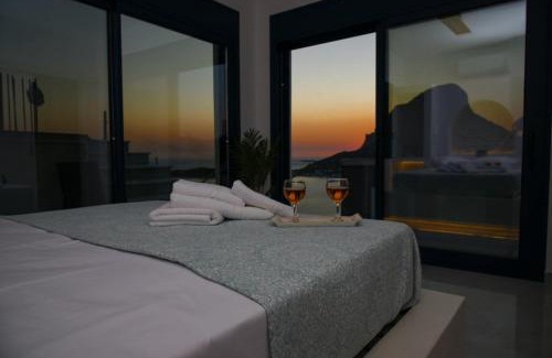 Mirties House | Regina2