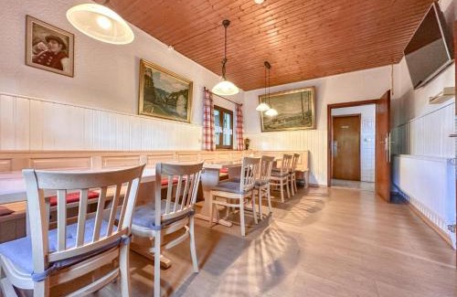 Georgenberg Ski Chalet | Rehberg Hütte