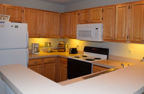 Rehoboth Beach Condo | Rehoboth Beach Condo 2BR w/ Pools, Parking, and Tennis