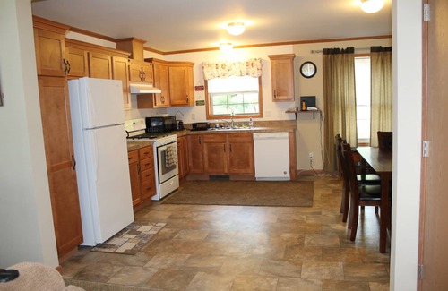 Edinburg House | Reidell's Retreat - A Four Season's Retreat on The Great Sacandaga Lake