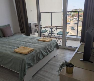 Lozenets Apartment | Reina Apartment- next to Sofia zoo and close to Mall Paradise