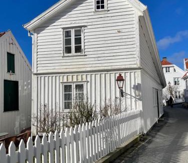 Skudeneshavn Apartment | Reinertsenhuset