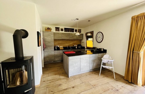 Lake Pressegger Apartment | Reizender Bungalow - mit 120qm - in Ruhiger Lage
