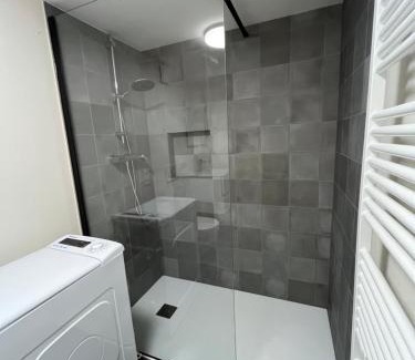 Arzo Apartment | Relais Flora Arzo Appartamento superior di vacanza con posteggio