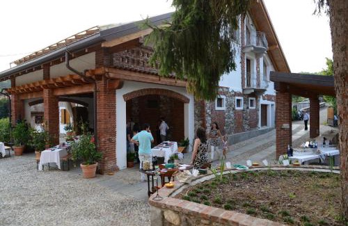 Borgomanero Bed & Breakfast | Relais Profumo di Vino