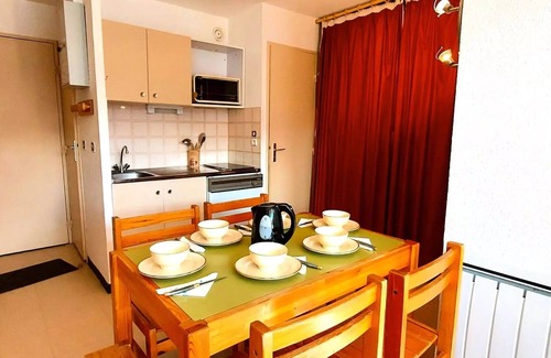 Reallon Apartment | Relais Residence - Apartment 6 sleeping accommodations mountain view in Réallon
