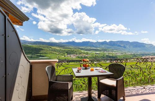 Tassullo Bed & Breakfast | Relais Villa Quercia