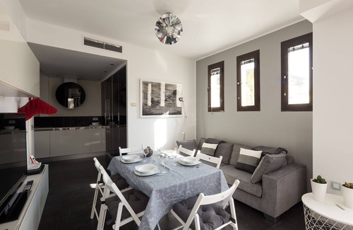 San Gil Apartment | Relator Terrace. 3 bedrooms, 3 bathrooms, terrace & private pool