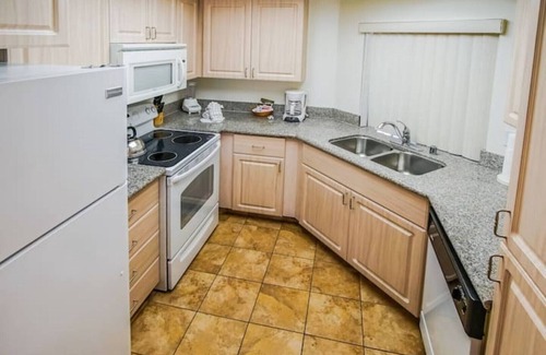 Palm Desert Condo | RELAX! *3 Pools/11 Hot tubs * 2/2 w/Kitchen for 6!