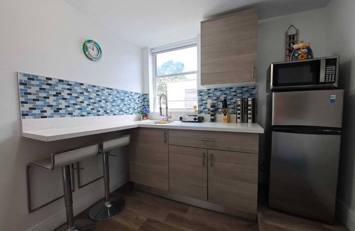 Flagami Apartment | Relax 521- At the Side, cozy studio at the heart of Miami