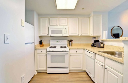 Ballston Apartment | Relax After a Long Trip in This Apt