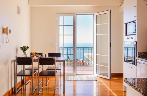 Ponta do Sol Apartment | Relax (air conditioning, free parking, sun, balcony, automatic toilet, dishwasher and laundry)