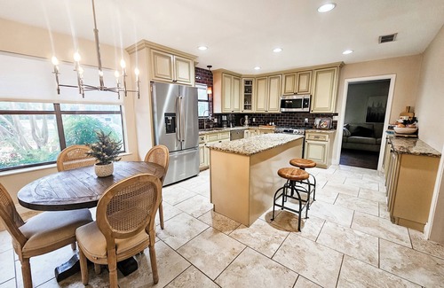 Georgetown House | Relax among the deer