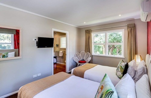 Taradale House | Relax amongst the vines at the iconic Mission Estate Winery