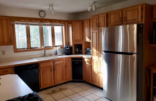 Lake George House | Relax and Enjoy Beautiful Lake George