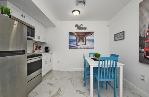 Poinsettia Heights Apartment | Relax and enjoy Fort Lauderdale beach!