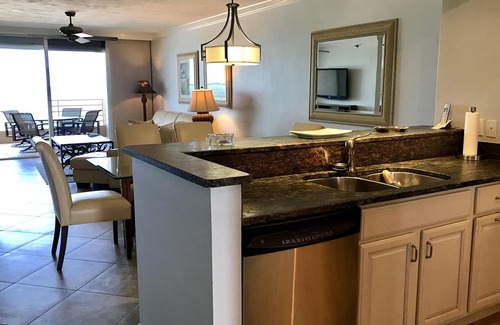 Marco Island Condo | Relax and enjoy Marco Island at this Beachfront Condo,