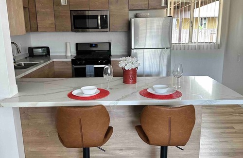 El Cajon House | Relax and Recharge - 2BR/1BA EV charger San Diego