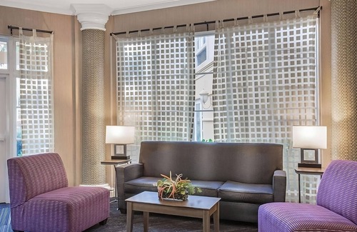 Doral Hotel | Relax and Recharge! Free Parking, Free Breakfast, Pool, Near Coral Castle