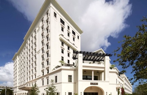 Coral Gables House | Relax and Recharge! 2 Modern Units! Parking! Short Drive to Miami Int’l Airport!