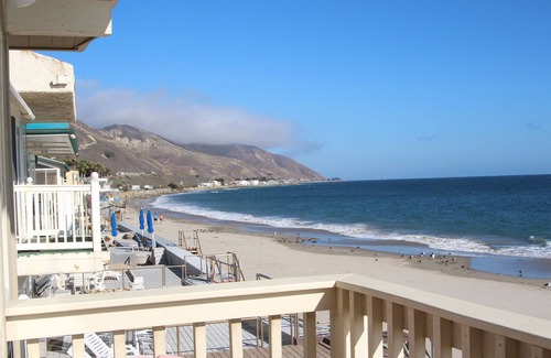 Faria Beach House | Relax and Renew in our Oceanfront Home