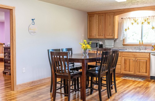Bush House | Relax and Retreat four bedroom home