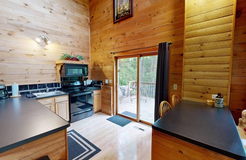 Norwalk Cabin | Relax and watch all the different wildlife pass by as you put life on pause