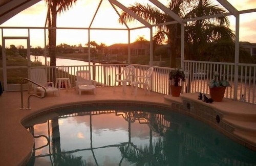 Cape Coral House | Relax at Fabulous Villa Genoa!