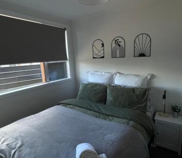 Twizel House | Relax at Jollie-Cozy 3-Bedroom Home, Central Twizel
