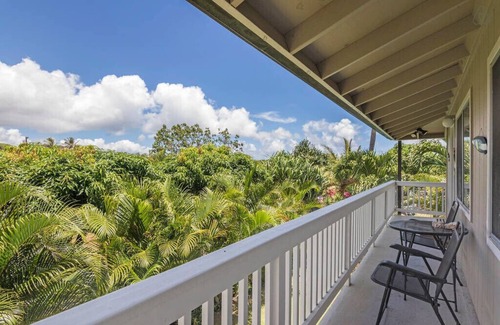 Keolu Hills Apartment | Relax at Kapakai Cottage – 2-Bedroom Comfort with Full Kitchen & W/D
