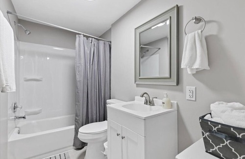 Lillington House | Relax At Ross - 2 minutes from Cape Fear Adventures