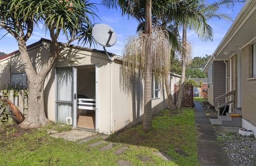 Ruakaka House | Relax at Ruakaka - Ruakaka Holiday Home