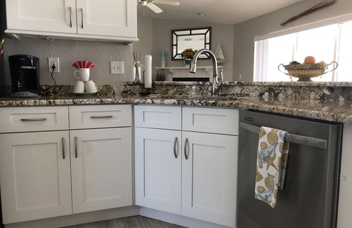 Auburndale House | Relax at Southern Exposure in Auburndale with a Pool & 76 Acre Private Lake.