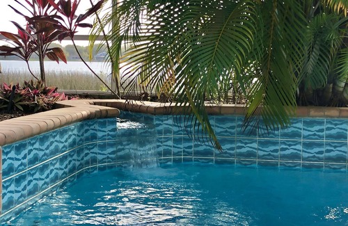 Auburndale House | Relax at Southern Exposure in Auburndale with a Pool & 76 Acre Private Lake.