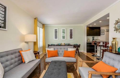 Desert Park Estates House | Relax at the 3BR Tranquil Oasis in Palm Springs