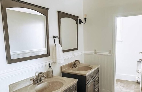 Gunnison House | Relax at The Gunnison House