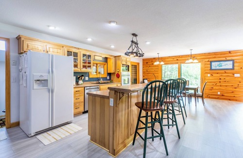 Big Creek House | Relax at Windsor Cove Norris Lake - 7 BR, 4,700 Sq ft, 2 Story Dock, Fire Pit