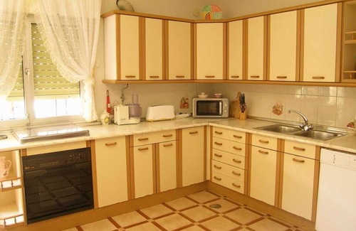 Lepe Ski Chalet | RELAX, BEACH, NATURE… !. INDEPENDENT CHALET WITH GARDEN, AIR CONDITION, WIFI.