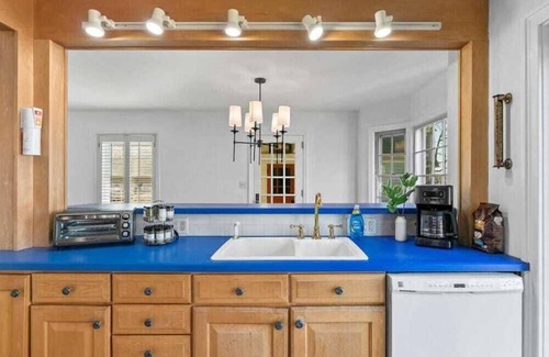 Branford House | Relax by the River | Branford Waterfront Home