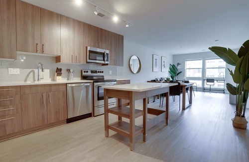 Jefferson Manor Apartment | Relax & Enjoy in this Apartment at Alexandria