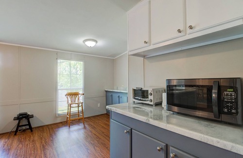 Ridgeway House | Relax & enjoy your morning coffee while overlooking beautiful Lake Wateree!