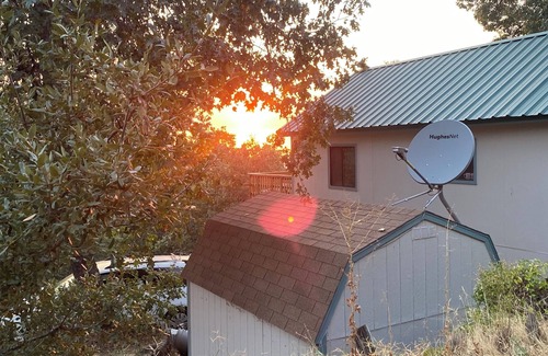 Badger House | Relax here year round while enjoying the peaceful sunrises and golden sunsets