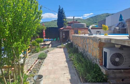 Hadzici Villa | Relax House