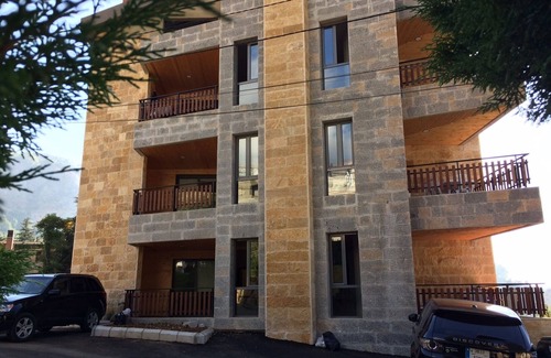Faraya Apartment | Relax in a Modern & Cosy App at La Reserve- Faraya
