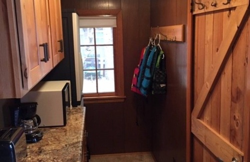 Spooner Cabin | Relax in a Private Cabin on waters edge with your own private dock