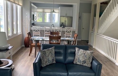 Whitney Beach House | Relax in a Spacious Townhouse on Beautiful Longboat Key!